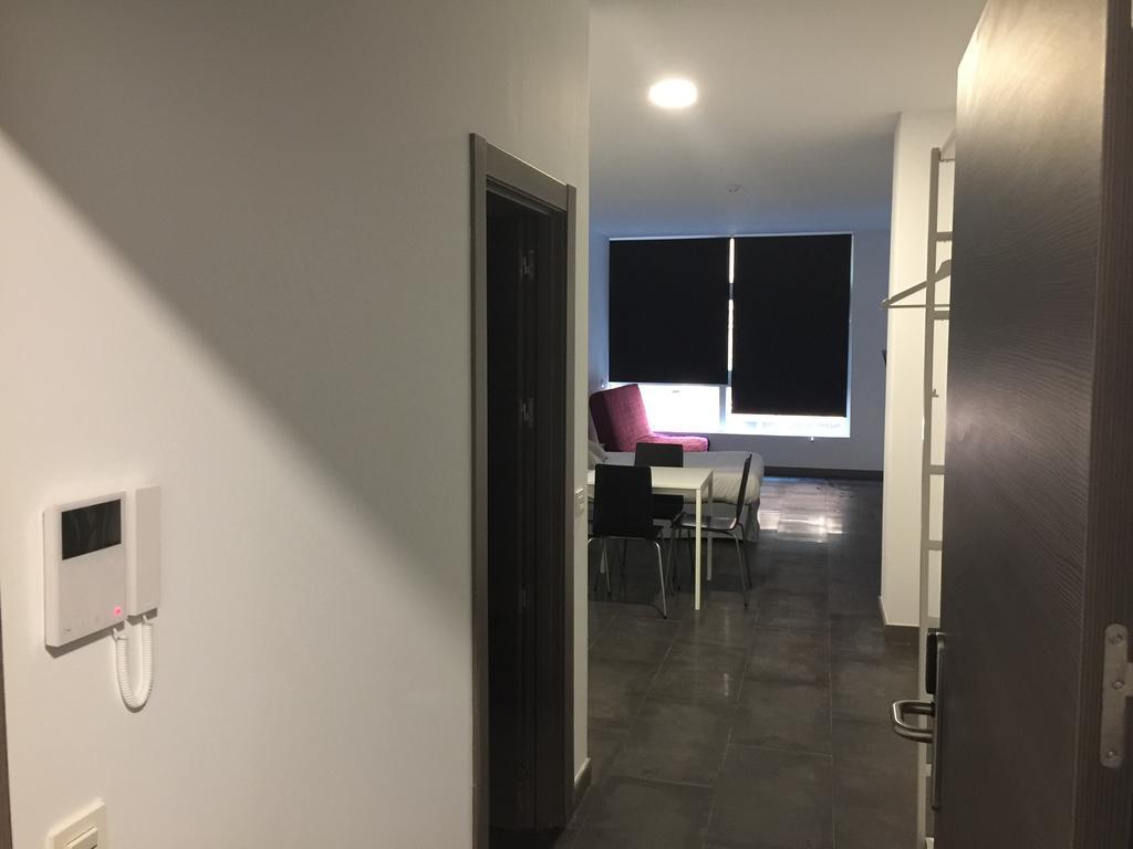 Room And Kitchen Bilbao Ngoại thất bức ảnh
