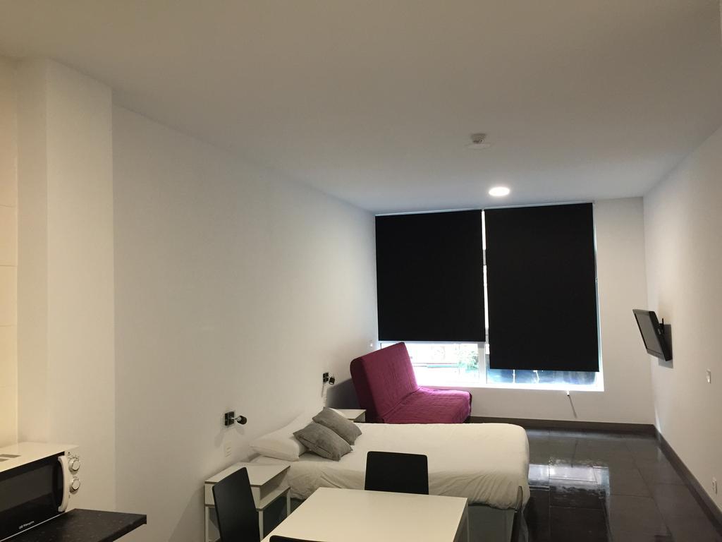 Room And Kitchen Bilbao Ngoại thất bức ảnh