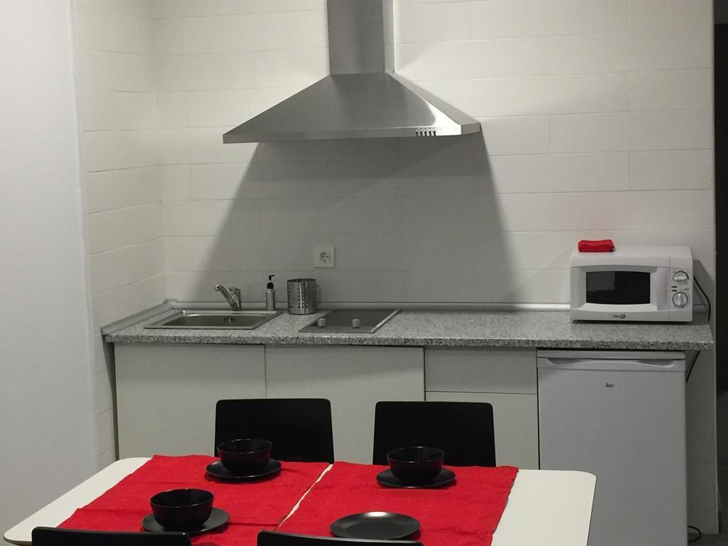 Room And Kitchen Bilbao Ngoại thất bức ảnh